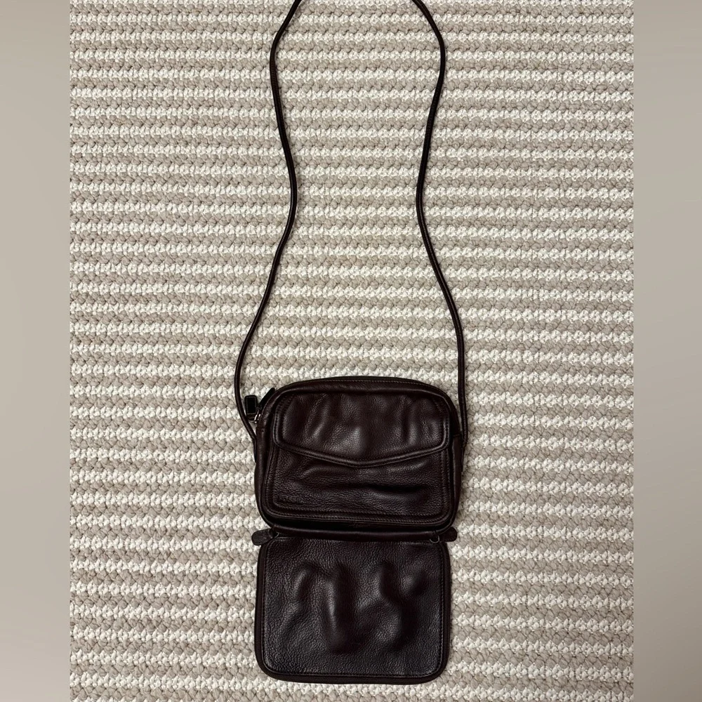 Rare Vintage FOSSIL Dark Coffee Brown Leather Compact Crossbody Organizer Retro